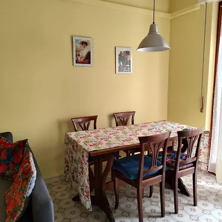 Sea La Vie Apartment